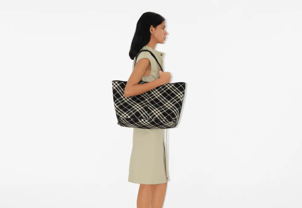 Túi Nữ Burberry Medium Check Tote 'Black' 80939781 - Ảnh 3