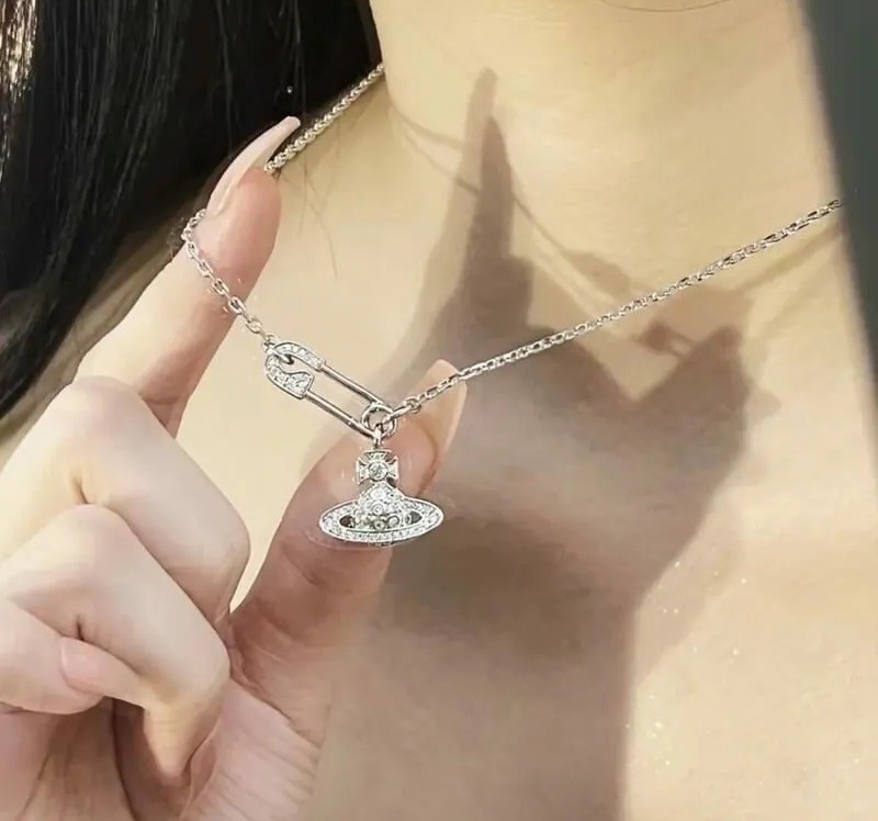 Dây Chuyền Vivienne Westwood Lucrece ‘Silver’ 6302029102P102P102 - Ảnh 7