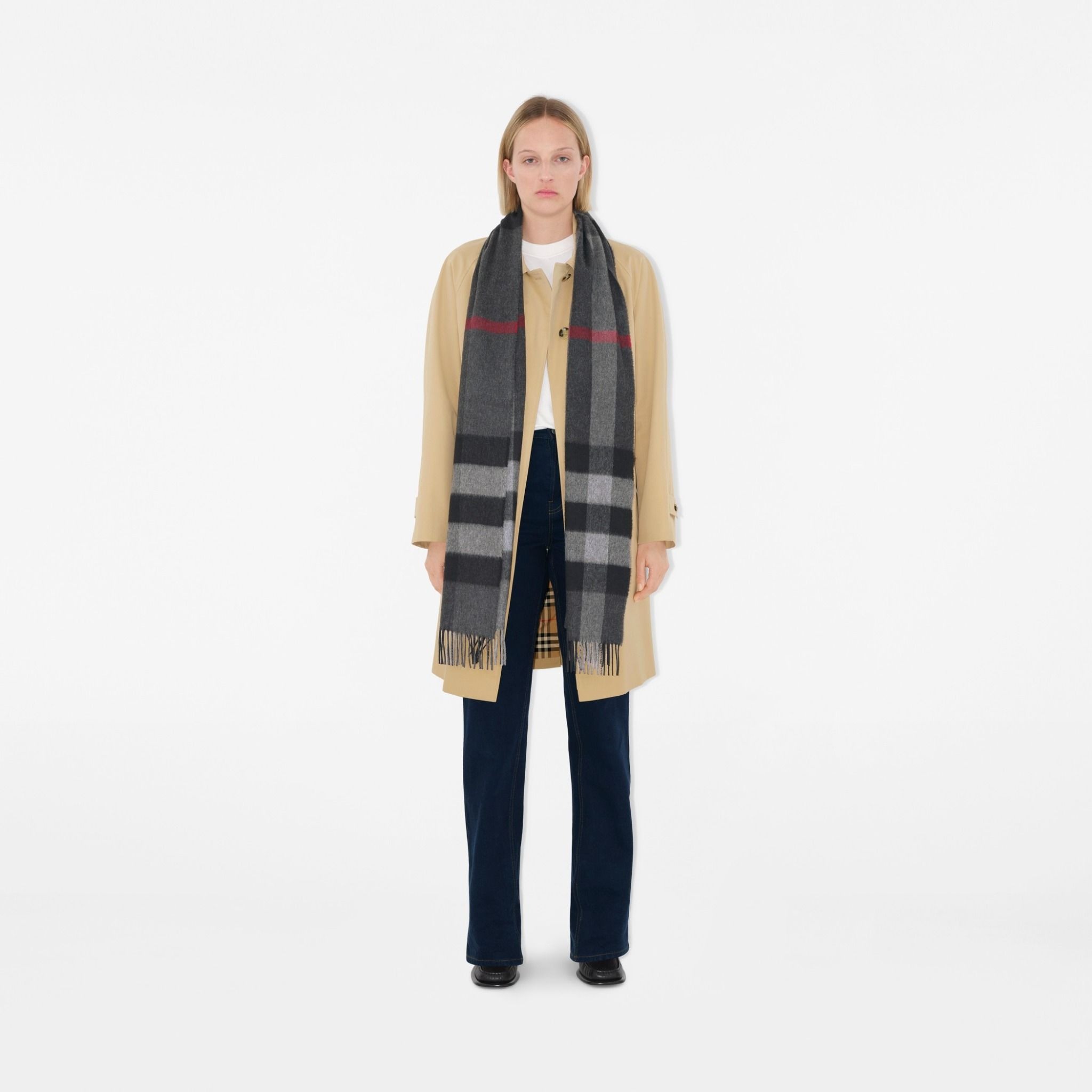 Khăn Burberry Check Cashmere Scarf 'Charcoal' 80155511 - Ảnh 2