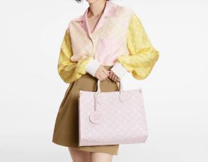 Alternative view of Túi Louis Vuitton Onthego MM Tote Monogram 'Empreinte Rose Beige' M46128