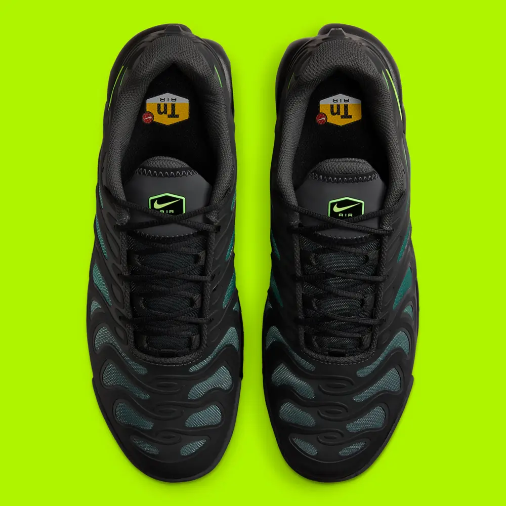 Giày Nike Air Max Plus Drift ‘Black Volt’ FD4290-006 - Ảnh 4