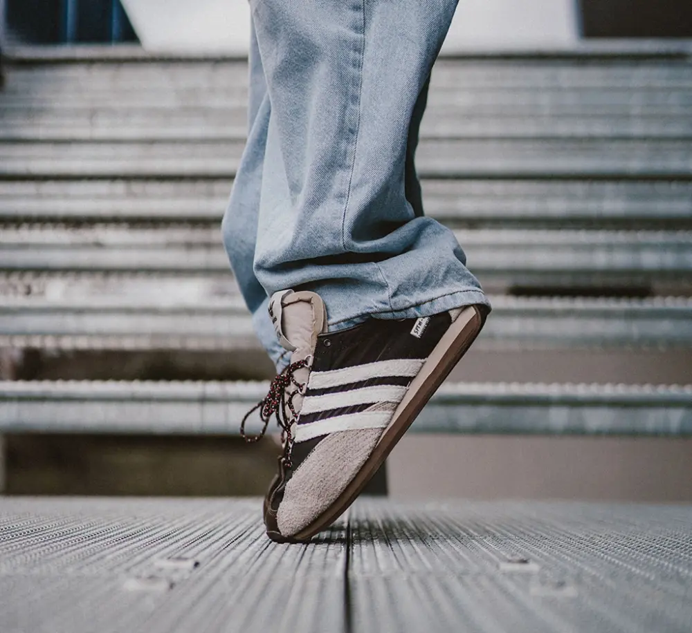 Alternative view of Giày adidas Country OG Low Trainers 'Core Black' ID3546