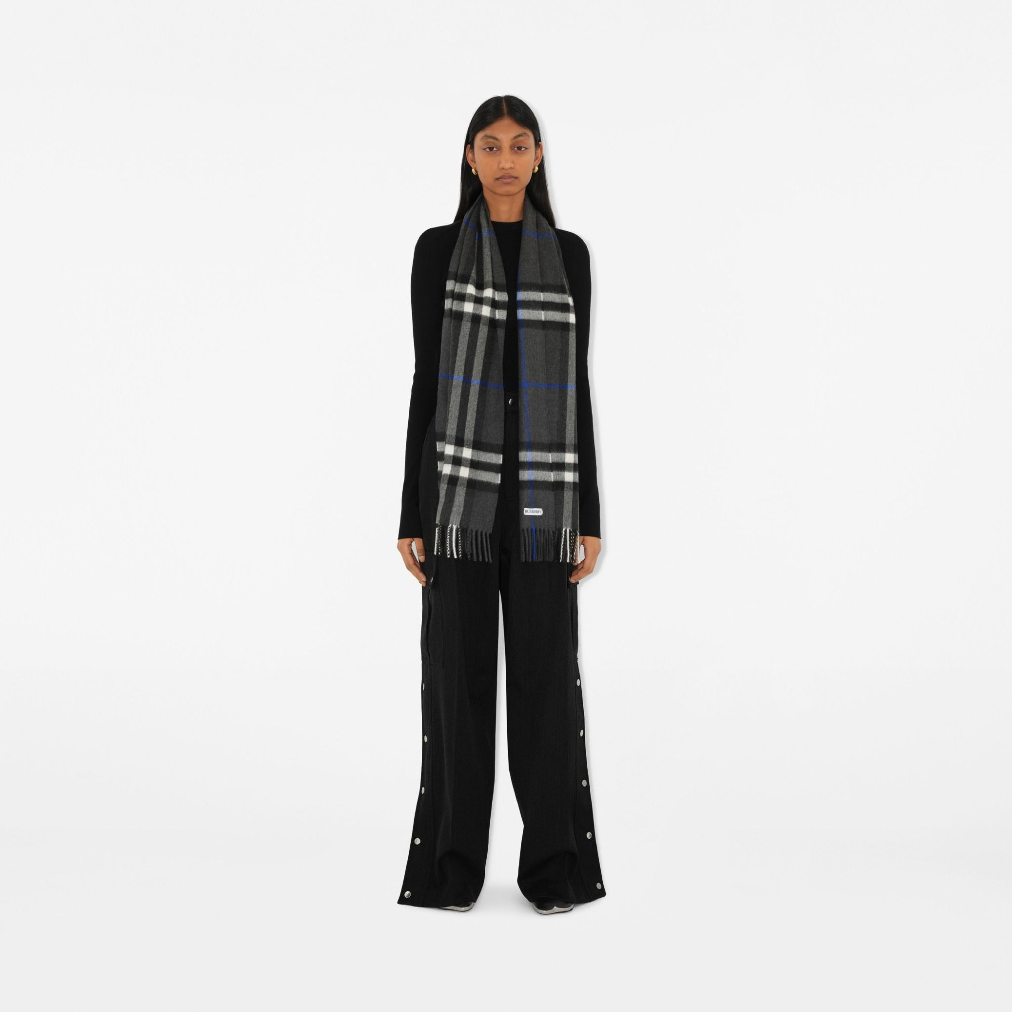 Khăn Burberry Check Cashmere Scarf 'Dark Charcoal' 80952061 - Ảnh 2