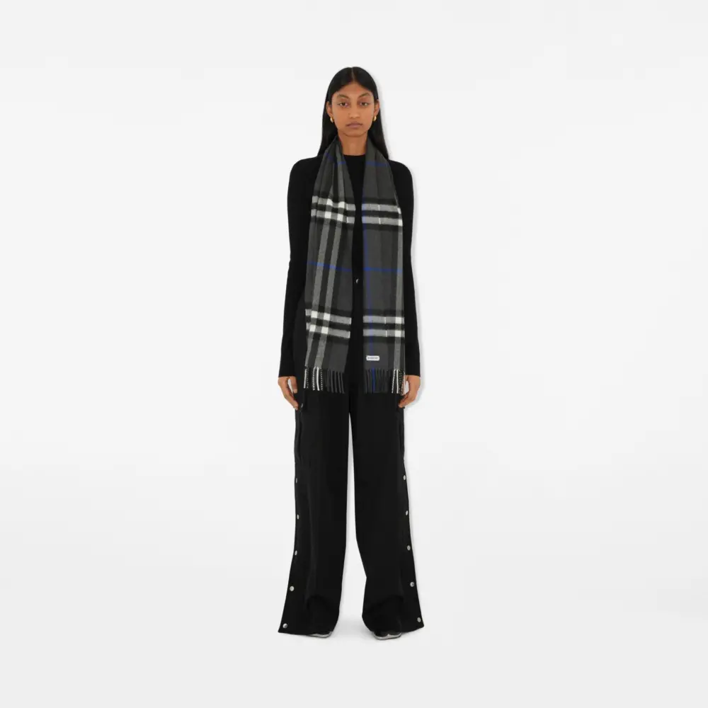 Alternative view of Khăn Burberry Check Cashmere Scarf 'Dark Charcoal' 80952061