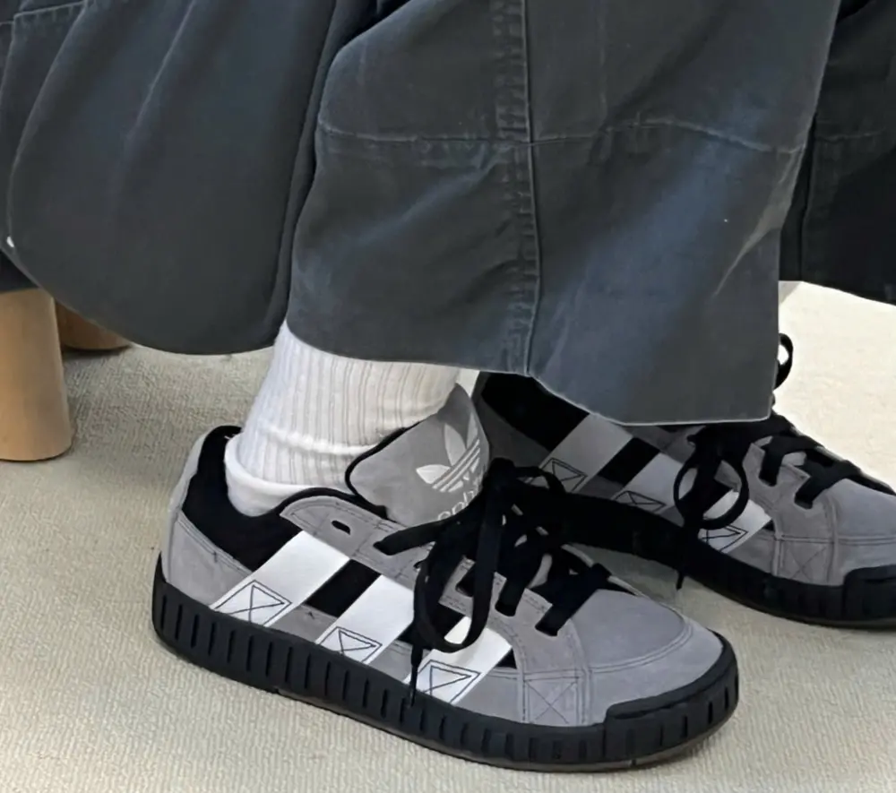Alternative view of Giày adidas Originals LWST 'Grey Four' IH2228