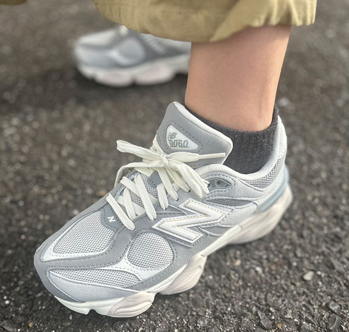 Alternative view of Giày New Balance 9060 GS ‘Slate Grey Raincloud’ GC9060EM