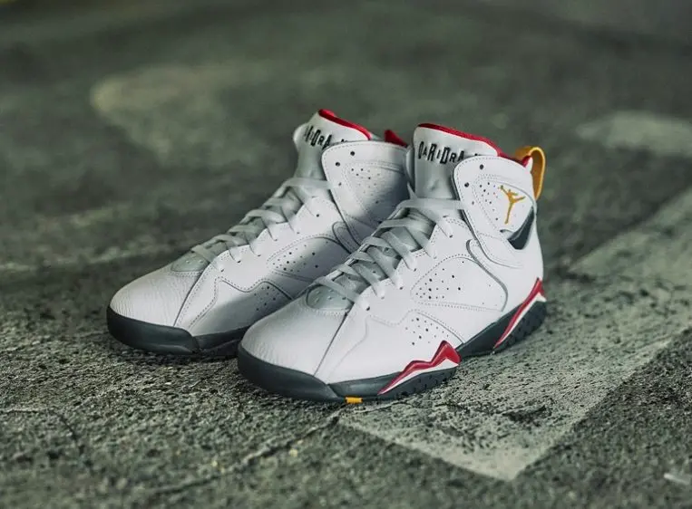 Alternative view of Giày Nike Air Jordan 7 Retro 2022 ‘Cardinal’ CU9307-106