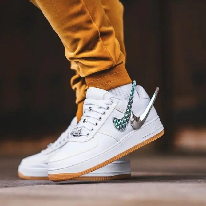 Alternative view of Giày Nike Air Force 1 Travis Scott ‘White’ AQ4211-100