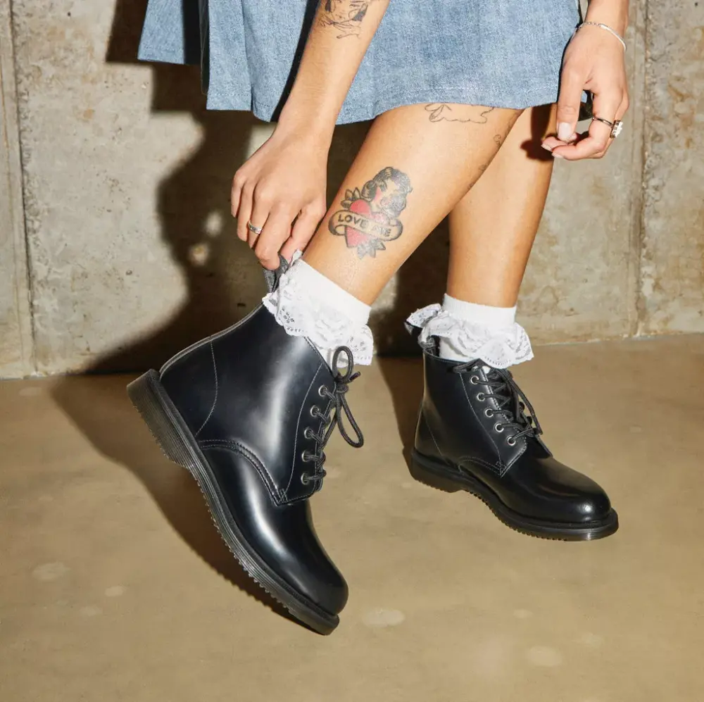 Giày Dr. Martens Emmeline Smooth Lace Up ‘Black’ 32219001 - Ảnh 5