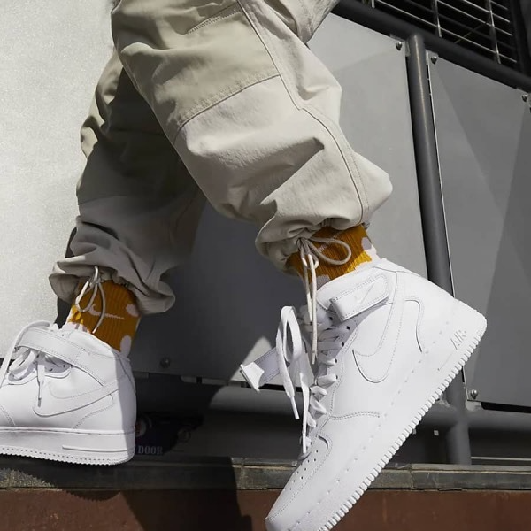 Alternative view of Giày Nike Air Force 1 Mid LE ‘Triple White’ DH2933-111