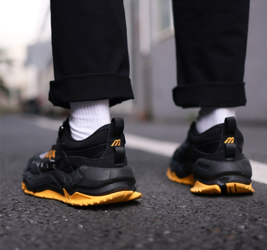 Giày Mizuno GM 3 ‘Black Yellow’ D1GH222202 - Ảnh 4