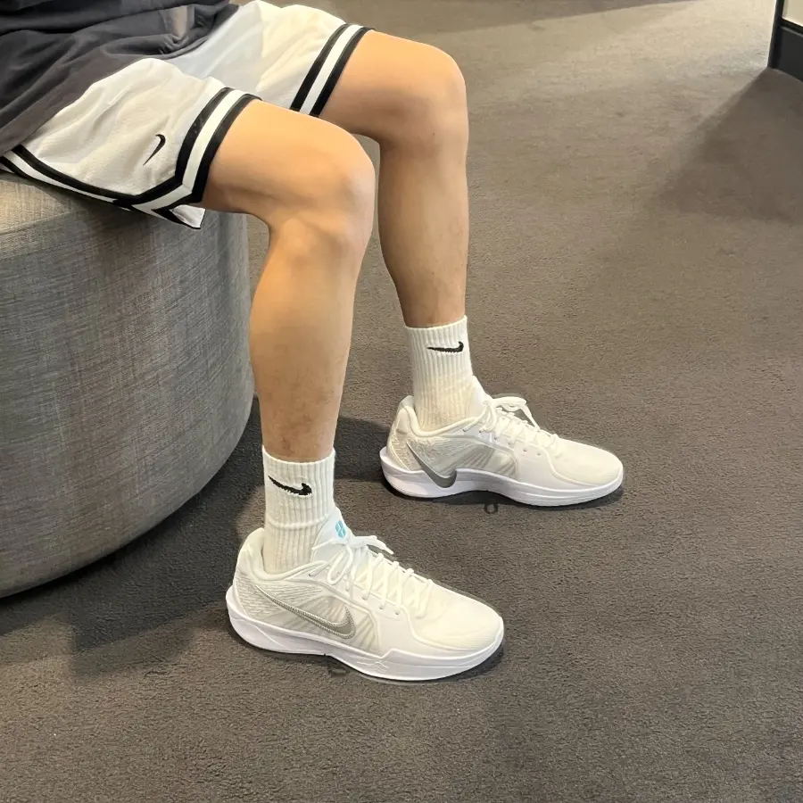 Alternative view of Giày Nike Sabrina 2 ‘White Noise’ FQ2174-101