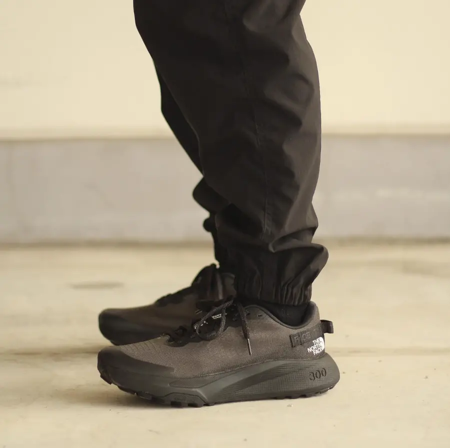 Alternative view of Giày The North Face Altamesa 300 ‘Black’ NF0A8A9R-MN8
