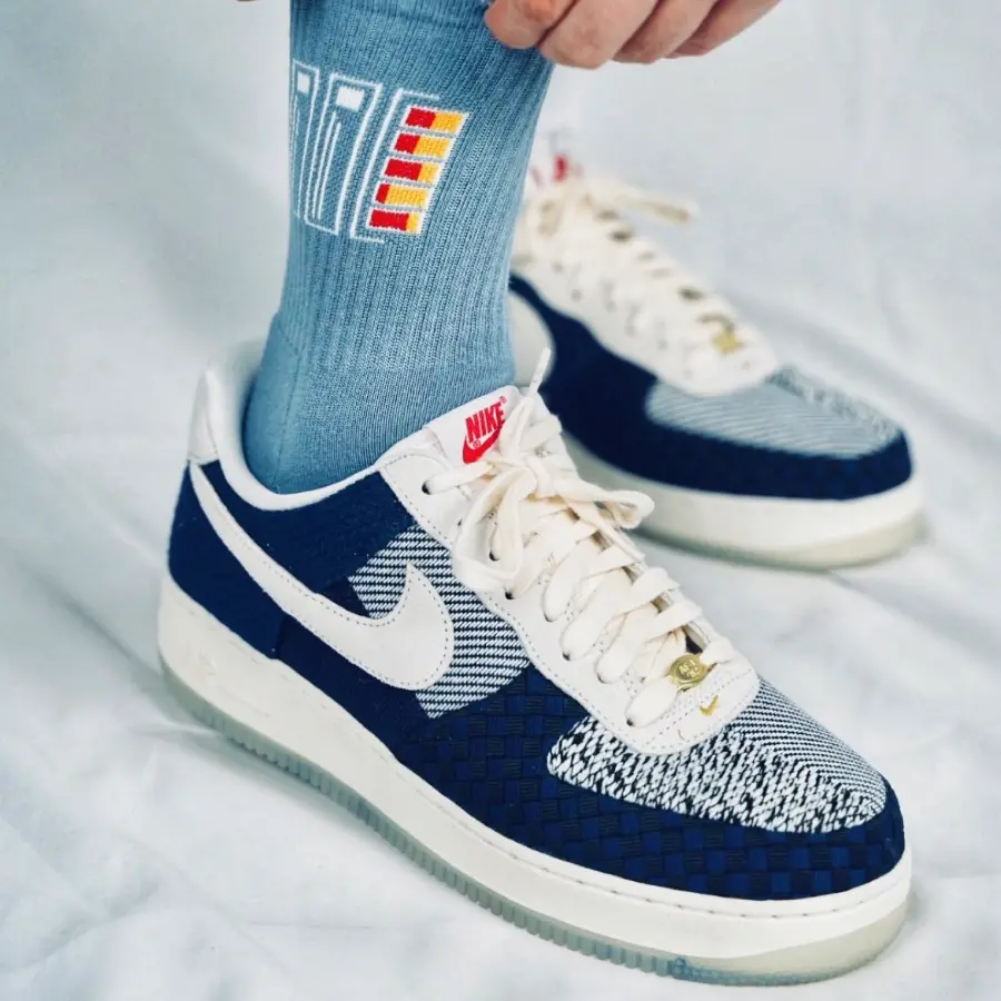 Alternative view of Giày Nike Wmns Air Force 1 Low ’07 LV8 ‘Sashiko’ DD5401-492