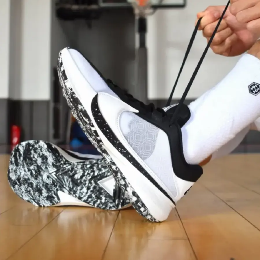 Giày Nike Zoom Freak 5 EP ‘Oreo’ DX4996-101 - Ảnh 4