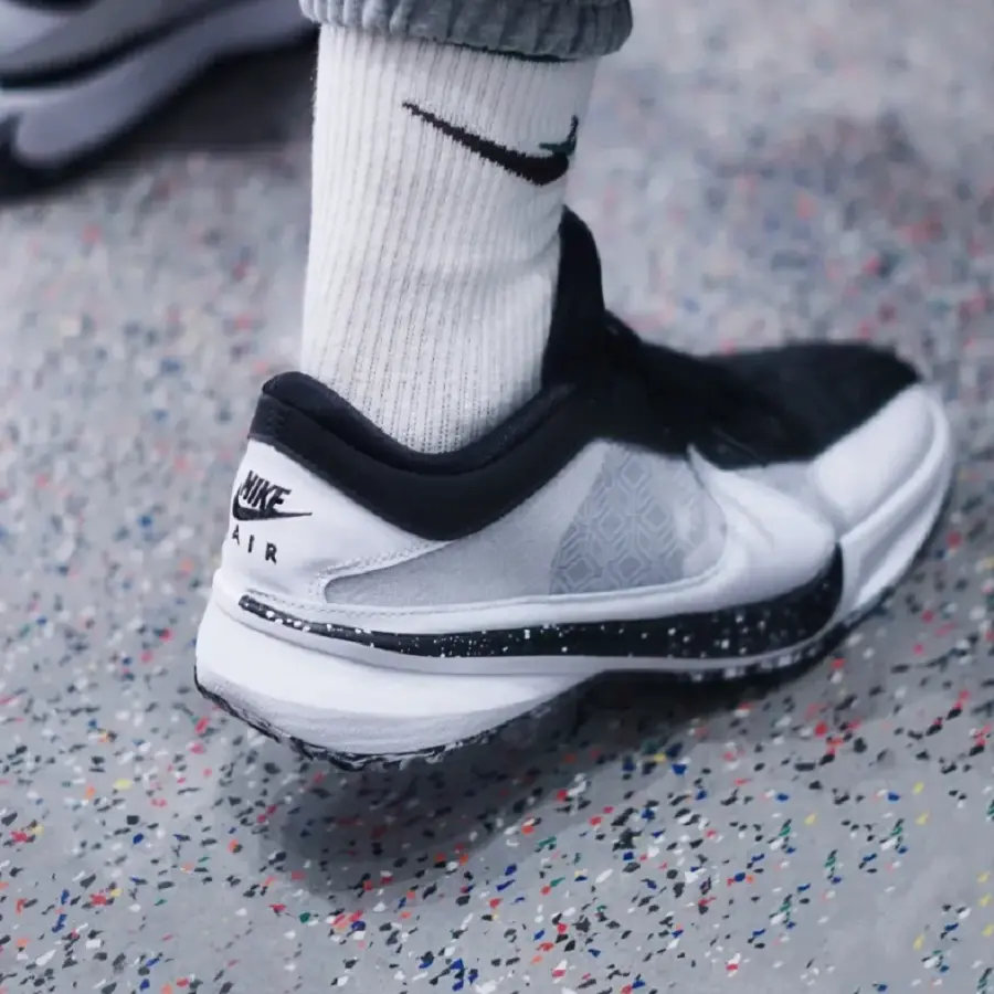 Giày Nike Zoom Freak 5 EP ‘Oreo’ DX4996-101 - Ảnh 3