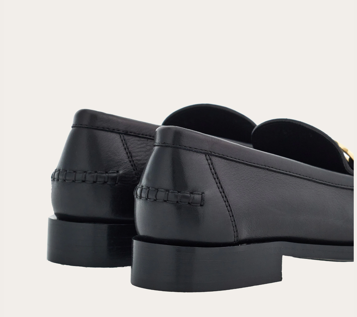 Giày Salvatore Ferragamo Moccasin Gancini Ornament ‘Black’ 01H704-769755 - Ảnh 3