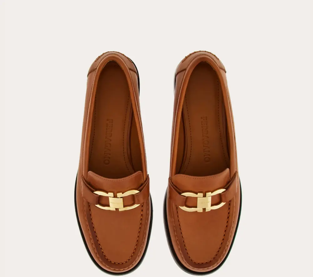 Giày Salvatore Ferragamo Moccasin Gancini Ornament ‘Tan’ 01H704-769756 - Ảnh 5