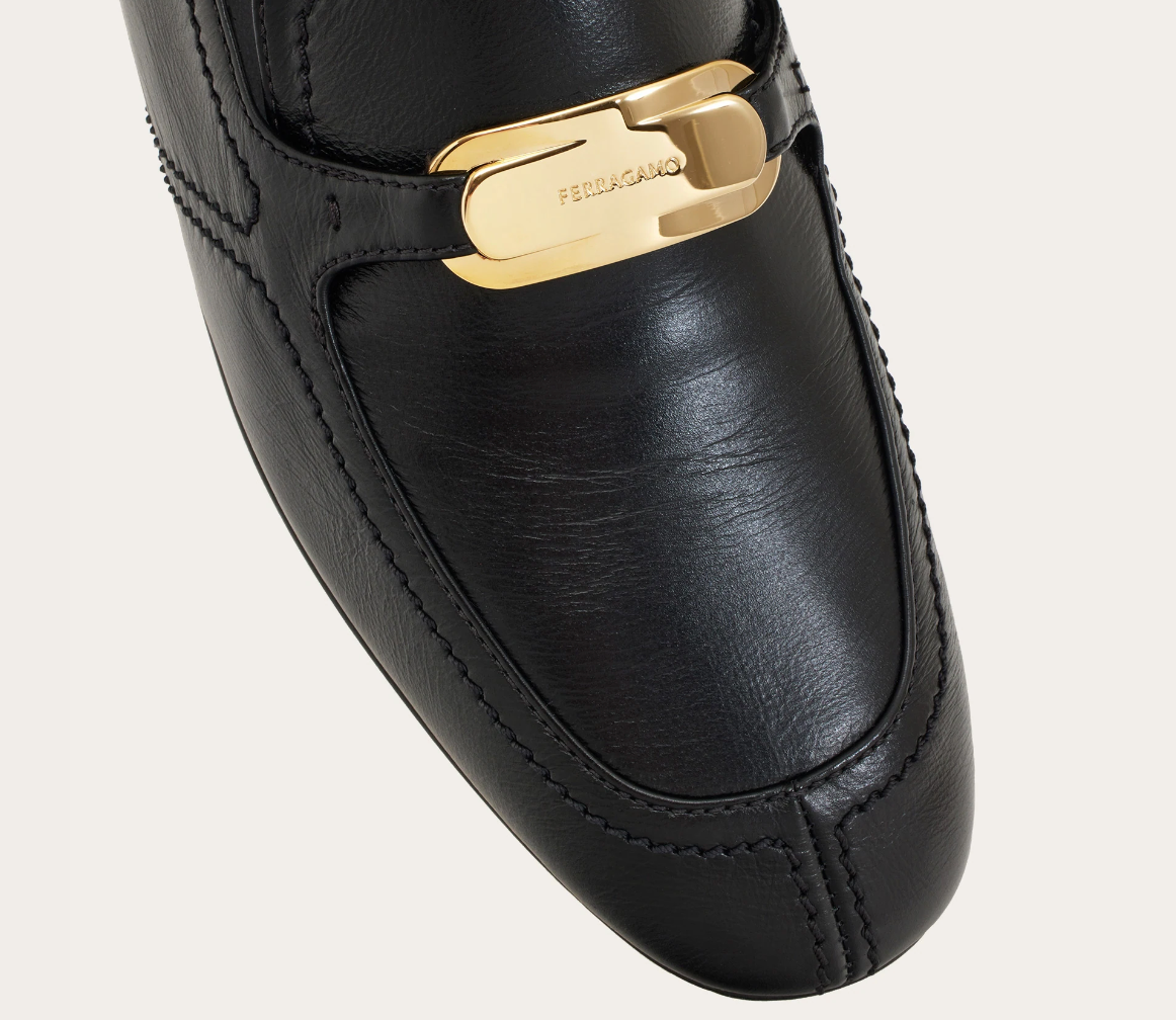 Alternative view of Giày Salvatore Ferragamo New Vara Buckle Loafer ‘Black’ 01H932-773088