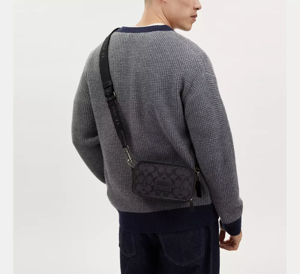 Alternative view of Túi Coach Wyatt Crossbody In Signature ‘Black’ CM109-QBMI5