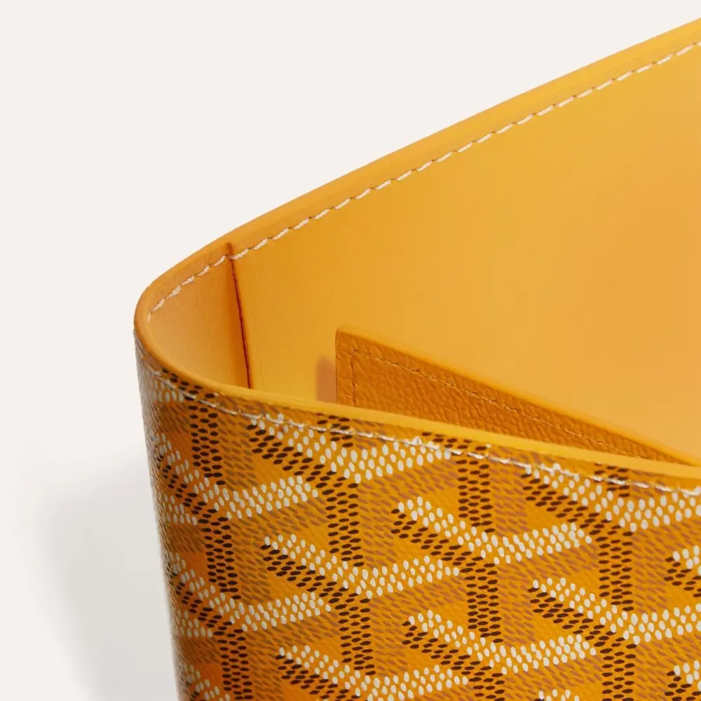 Alternative view of Ví Goyard Grenelle Passport Cover ‘Yellow’ GRENELPMLTY08CL08X