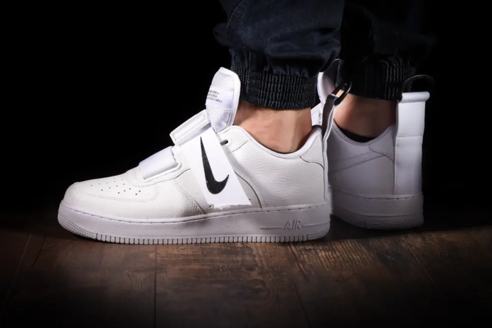 Giày Nike Air Force 1 Utility ‘White Black’ AO1531-101 - Ảnh 5