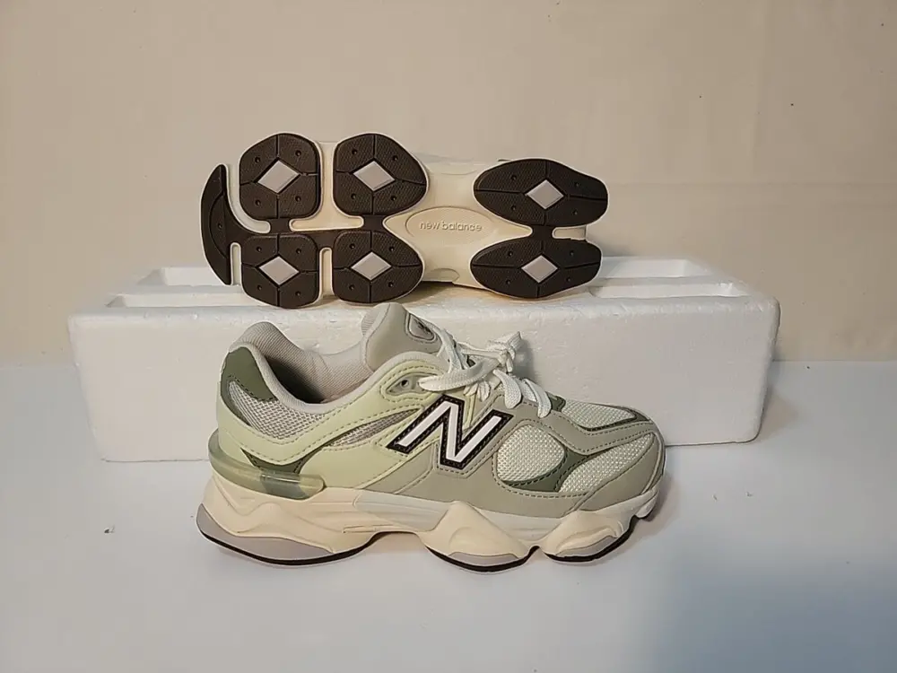 Alternative view of Giày New Balance 9060 GS ‘Olivine’ GC9060EE
