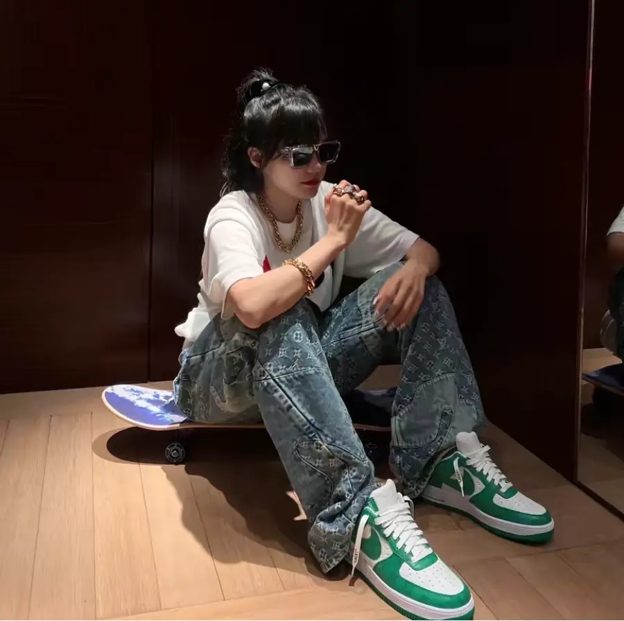 Alternative view of Giày Nike Air Force 1 Low x Louis Vuitton Virgil Abloh ‘White Green’ 1A9V9V