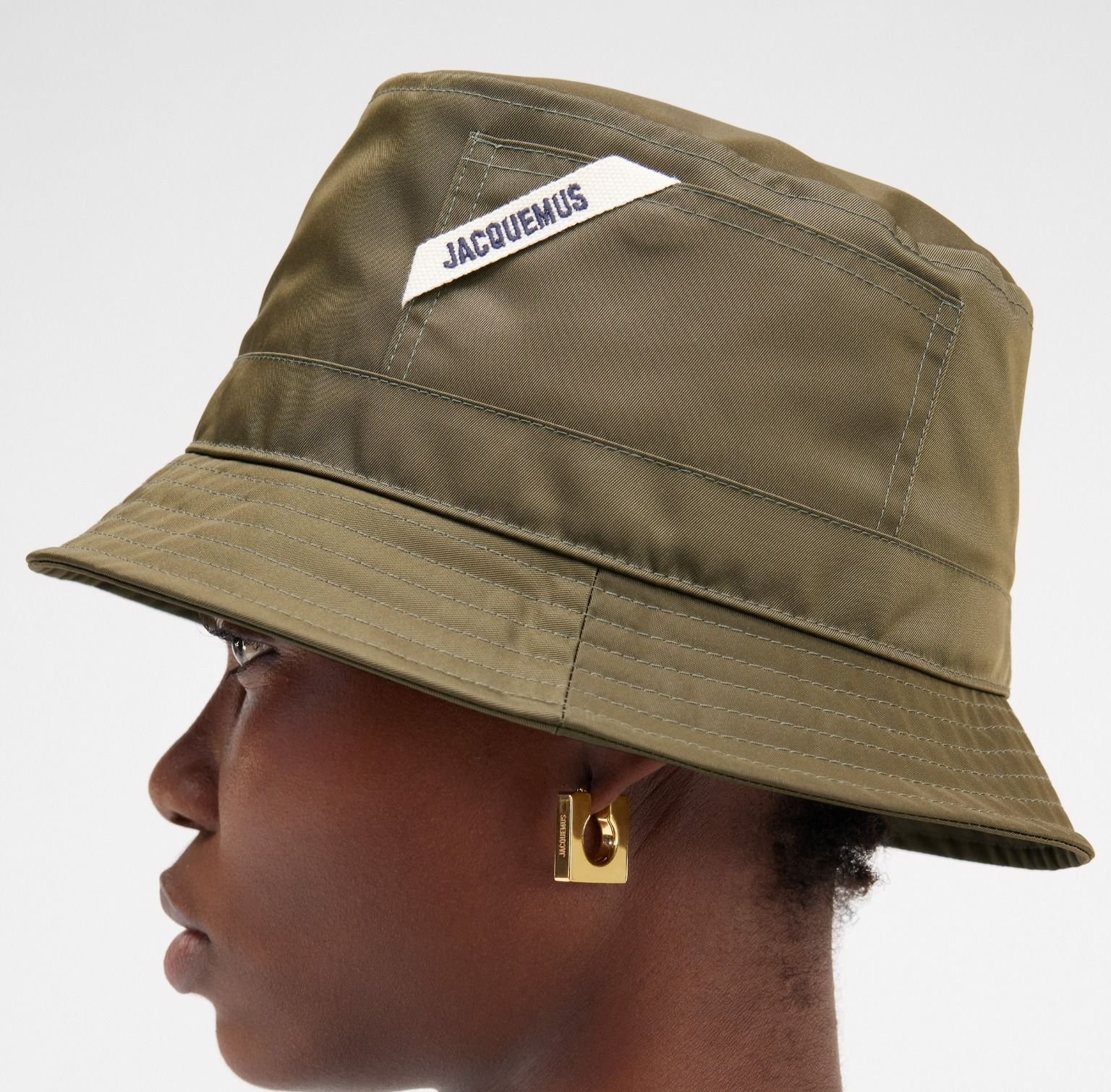 Alternative view of Mũ Jacquemus Ovalie Bucket Hat ‘Khaki’ 236AC587-3138-560