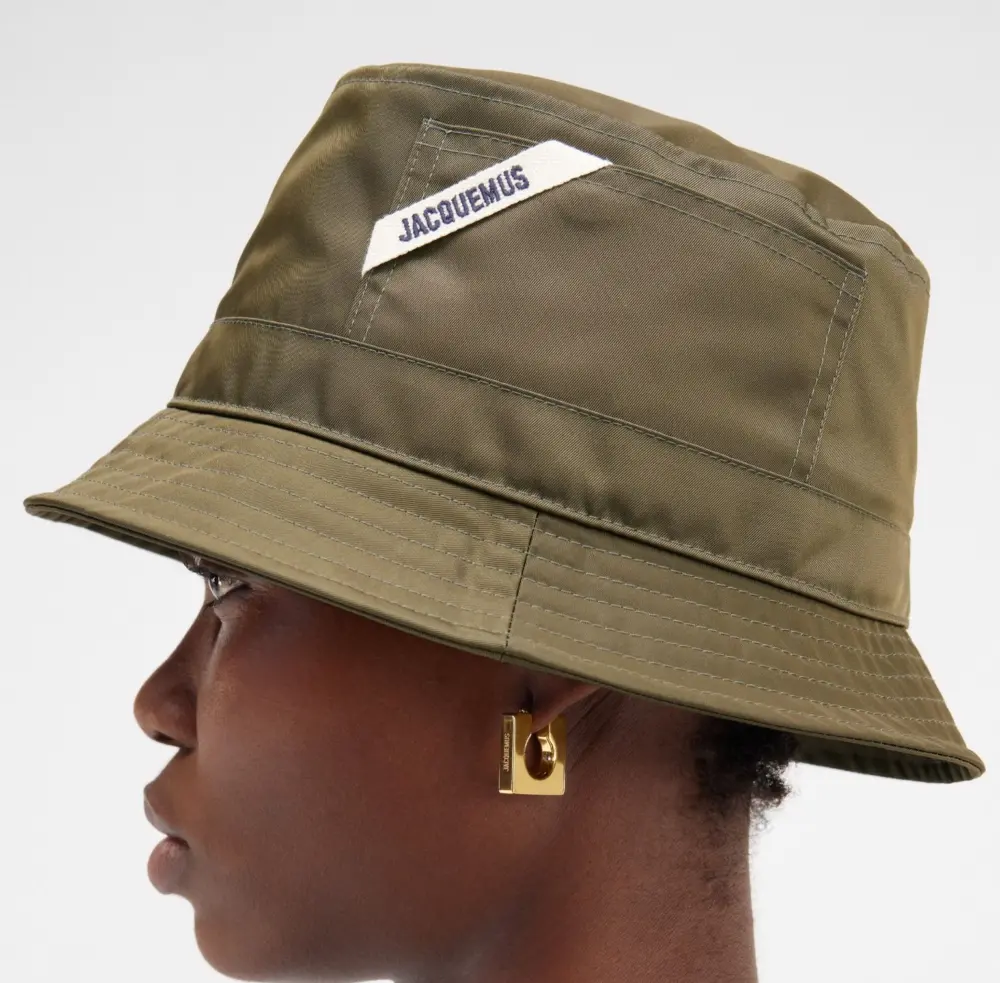 Alternative view of Mũ Jacquemus Ovalie Bucket Hat ‘Khaki’ 236AC587-3138-560