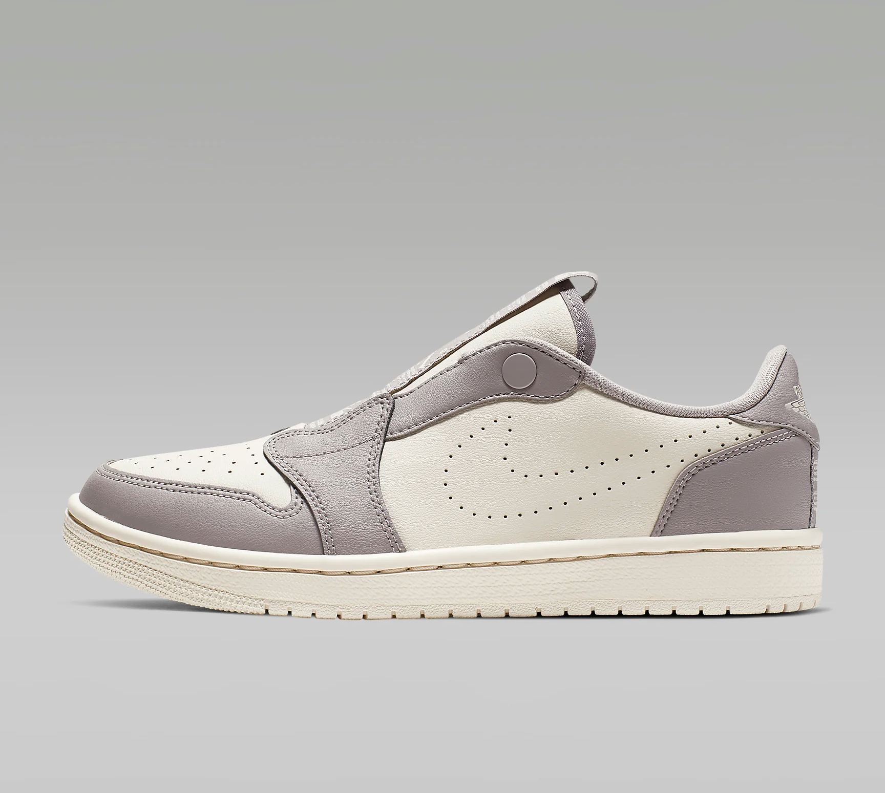 Giày Nike Air Jordan 1 Retro Low Slip Atmosphere ‘Grey’ AV3918-005 - Ảnh 2