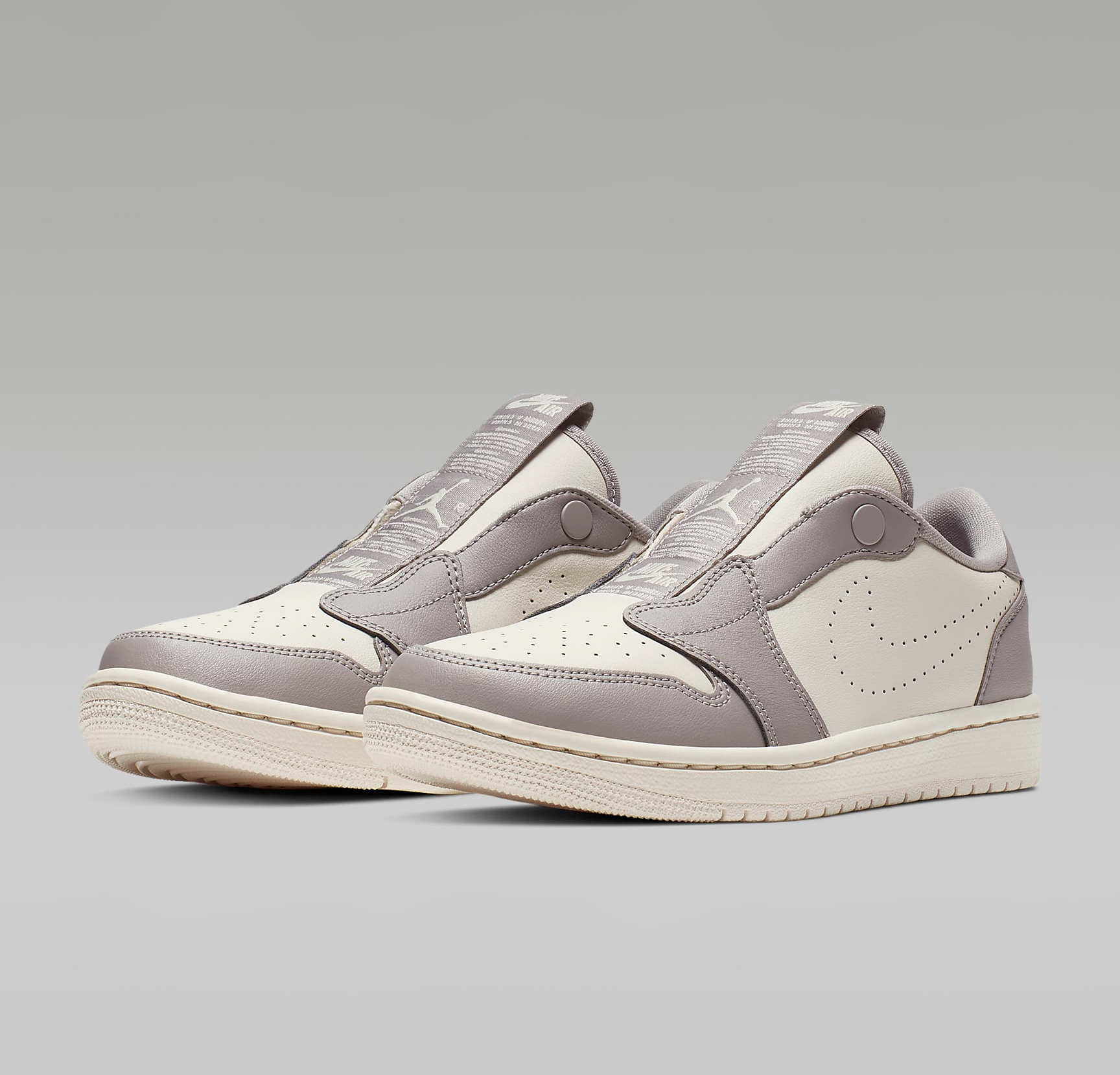 Giày Nike Air Jordan 1 Retro Low Slip Atmosphere ‘Grey’ AV3918-005 - Ảnh 5