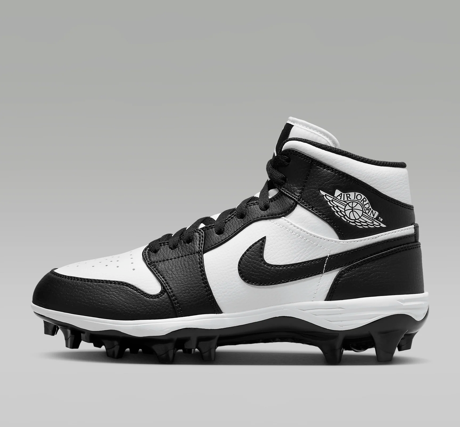 Alternative view of Giày Nike Air Jordan 1 Mid TD Cleat ‘Panda’ FJ6805-100