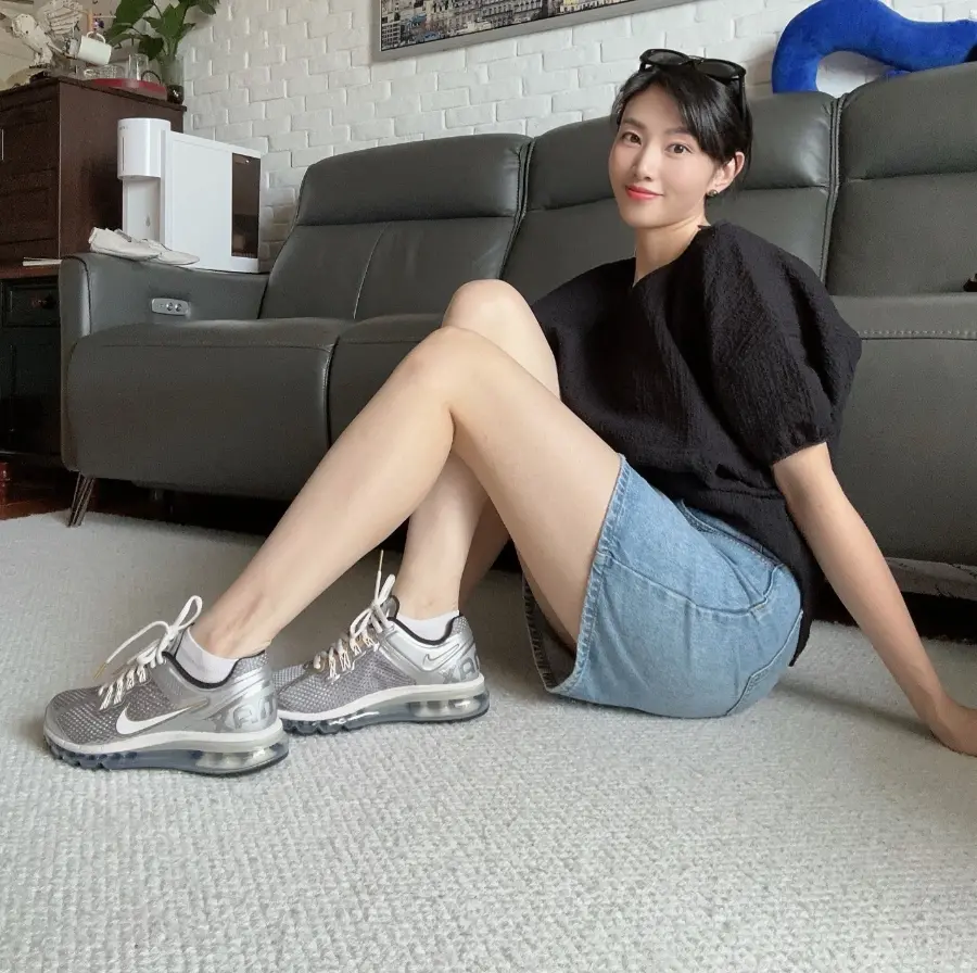 Giày Nike Air Max 2013 ‘Metallic Silver Gold’ HJ7901-095 - Ảnh 5