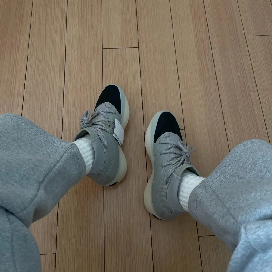 Giày Adidas Athletics x Fear of God ‘Carbon’ IE6188 - Ảnh 3