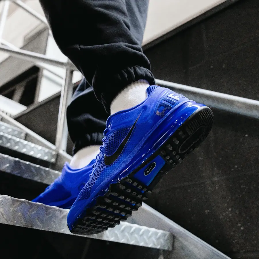 Alternative view of Thêm Giày Nike Air Max 2013 ‘Hyper Royal’ HF3660-400