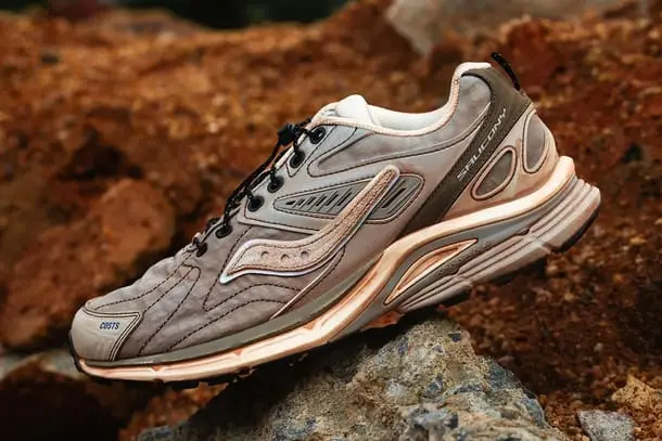 Alternative view of Giày Saucony Kinvara 4 RE x COSTS ‘Meteorite Sand’ S79052-14