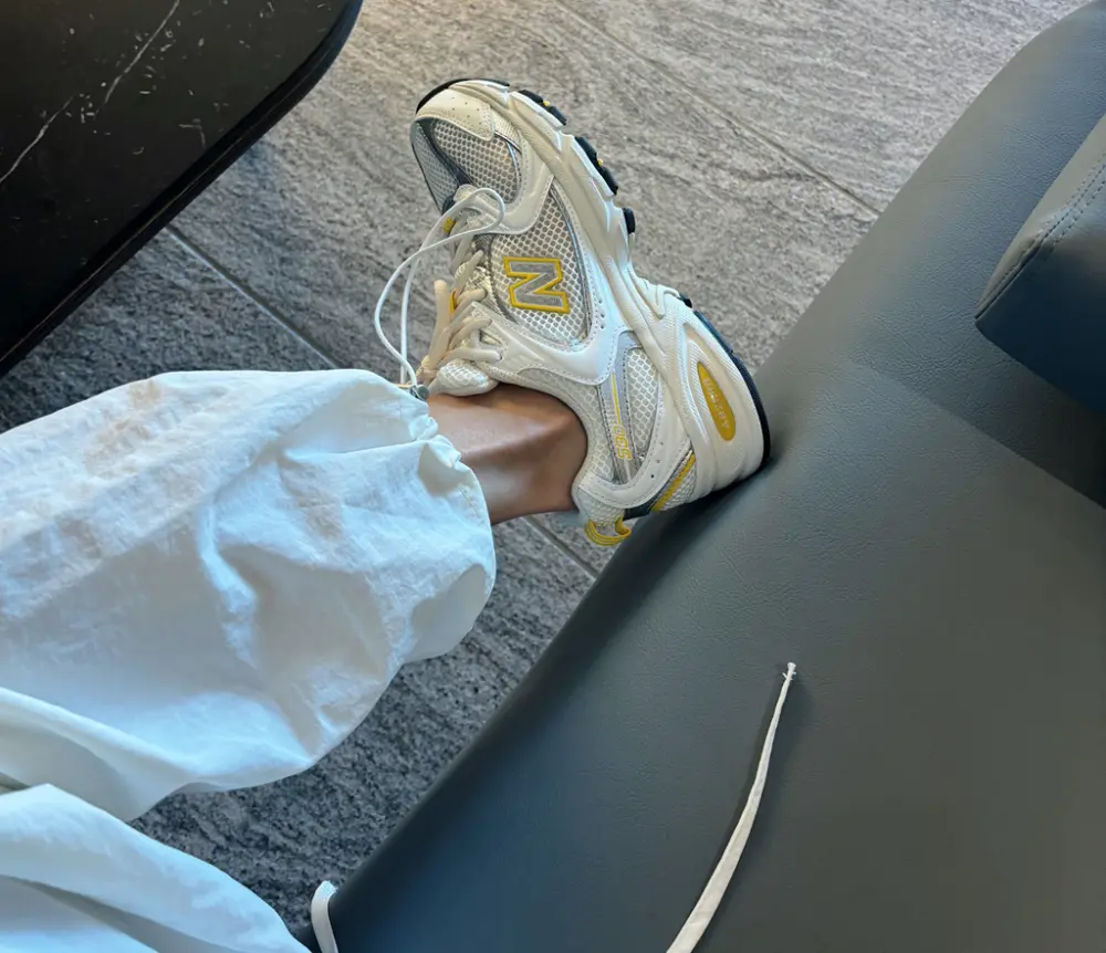 Alternative view of Giày New Balance 530 ‘Metallic Yellow’ MR530SY