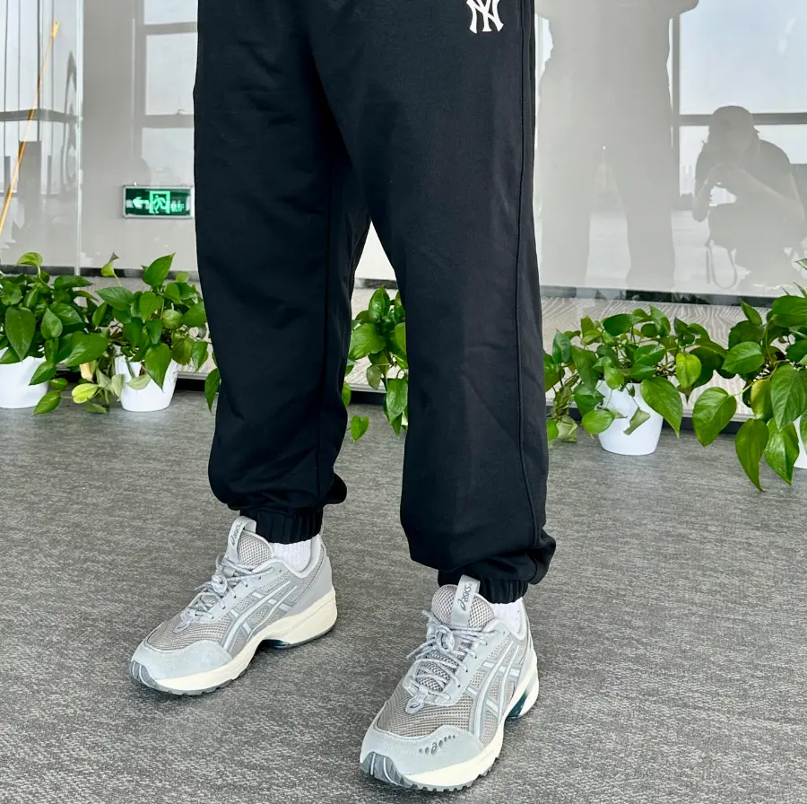 Alternative view of Giày Asics Gel 1090V2 ‘Mid Grey’ 1203A382-020