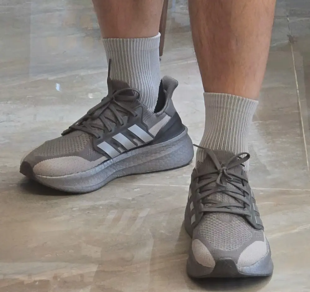 Alternative view of Giày Adidas Ultraboost 5 ‘Grey’ IF1483