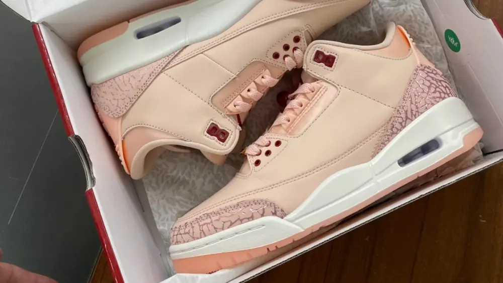 Giày Nike Air Jordan 3 Retro ‘Valentine’s Day Treat Yourself’ HJ0178-600 - Ảnh 4