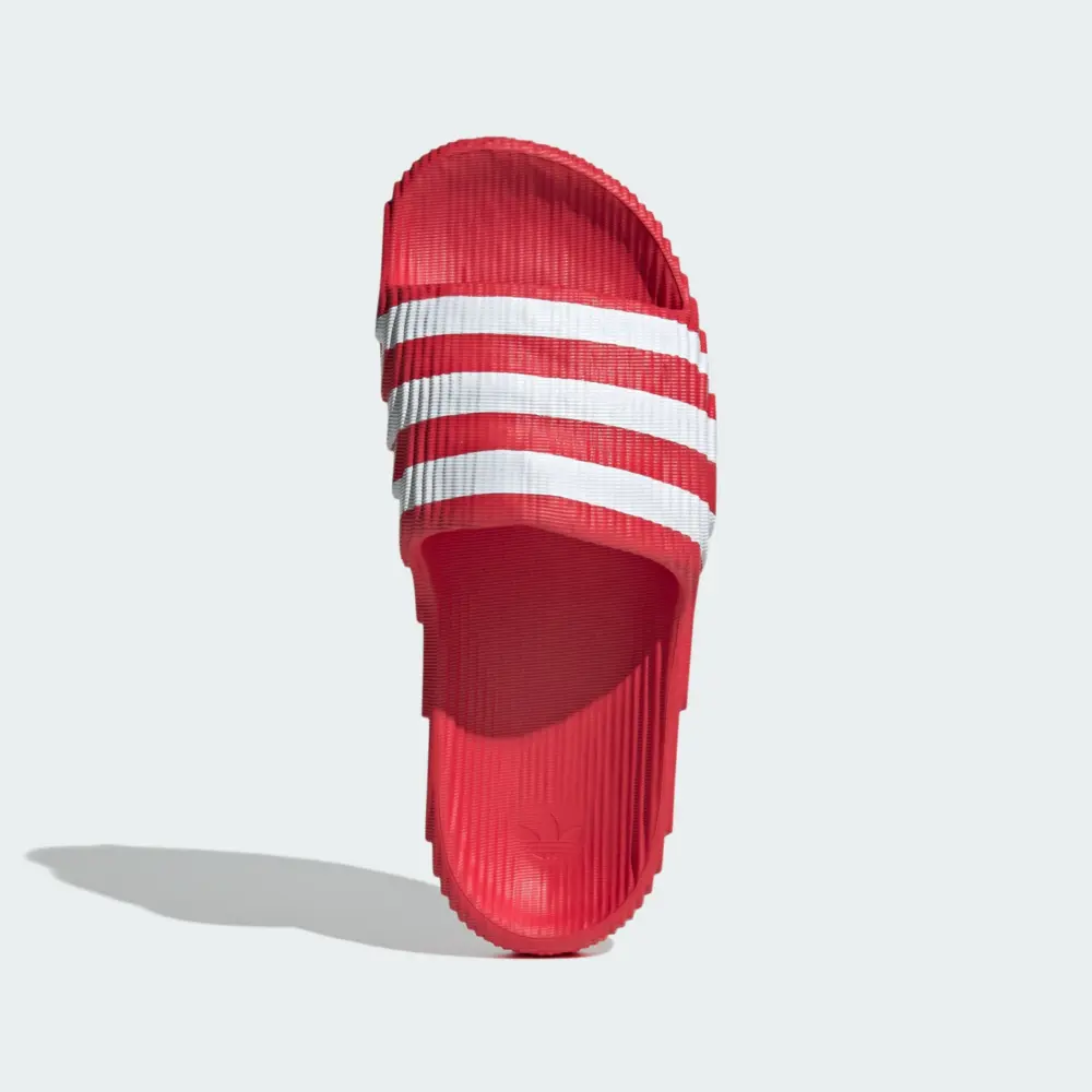 Alternative view of Dép Adidas Adilette 22 ‘Better Scarlet’ IG9259