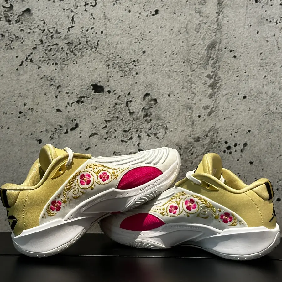 Alternative view of Giày Nike Jordan Luka 3 SE ‘White’ FZ2467-100