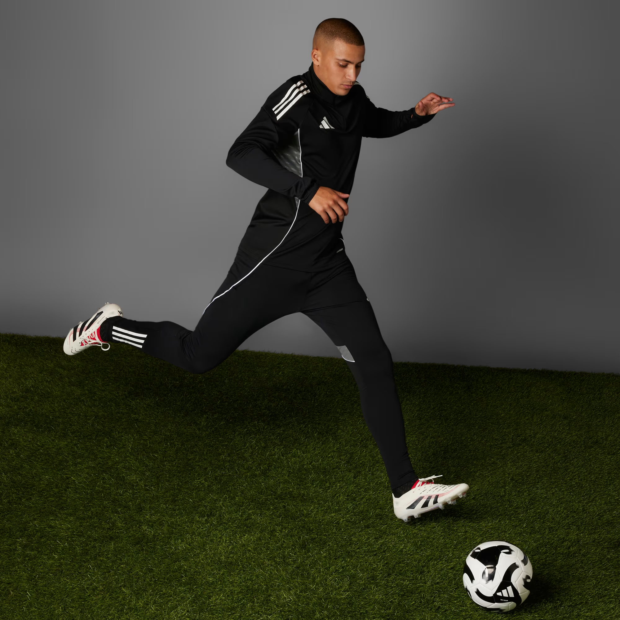 Alternative view of Giày Adidas Predator Elite FG ‘Goal Hunter Pack’ ID3880