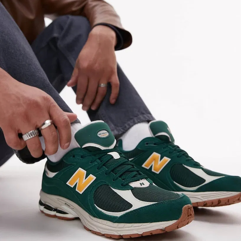 Alternative view of Giày New Balance 2002R ASOS Exclusive ‘Green’ M2002RAC