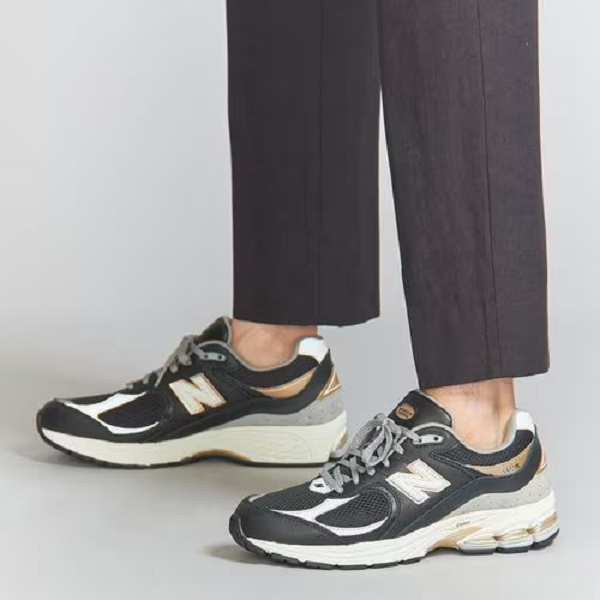 Giày New Balance 2002R ‘Black Salt Gold Metallic’ M2002RPO - Ảnh 3
