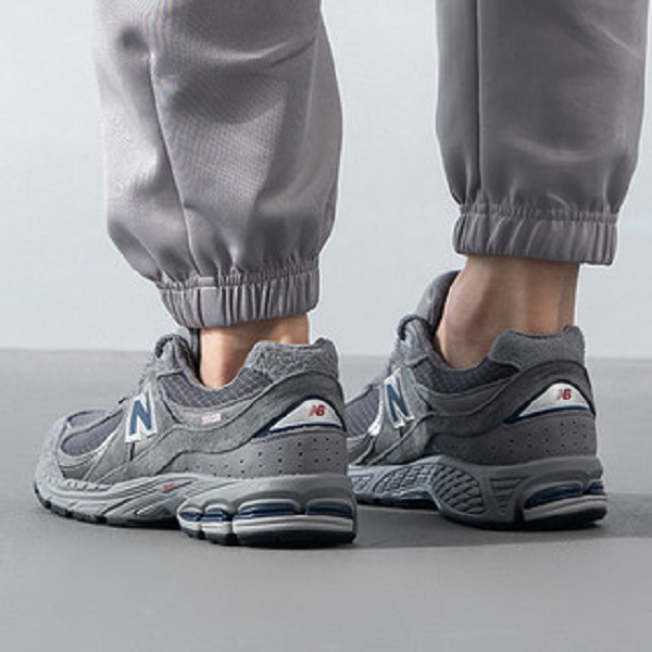 Alternative view of Giày New Balance 2002R ‘Grey Indigo’ M2002RHG