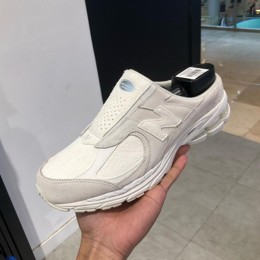 Giày New Balance 2002R Mule ‘Sea Salt’ M2002RMQ - Ảnh 4