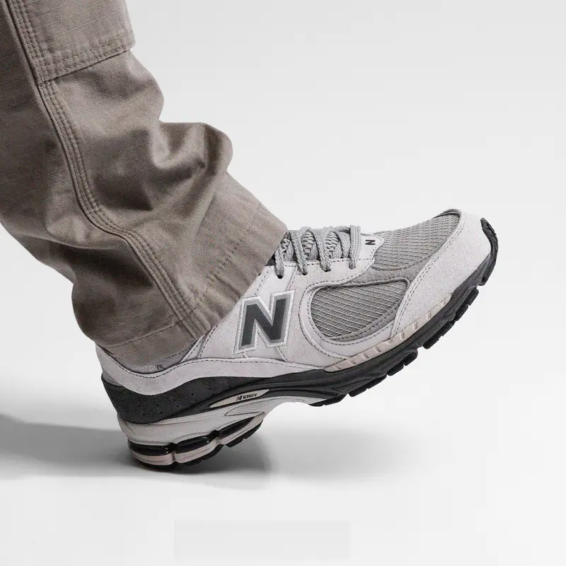 Alternative view of Giày New Balance 2002R ‘Raincloud Concrete’ M2002RRW