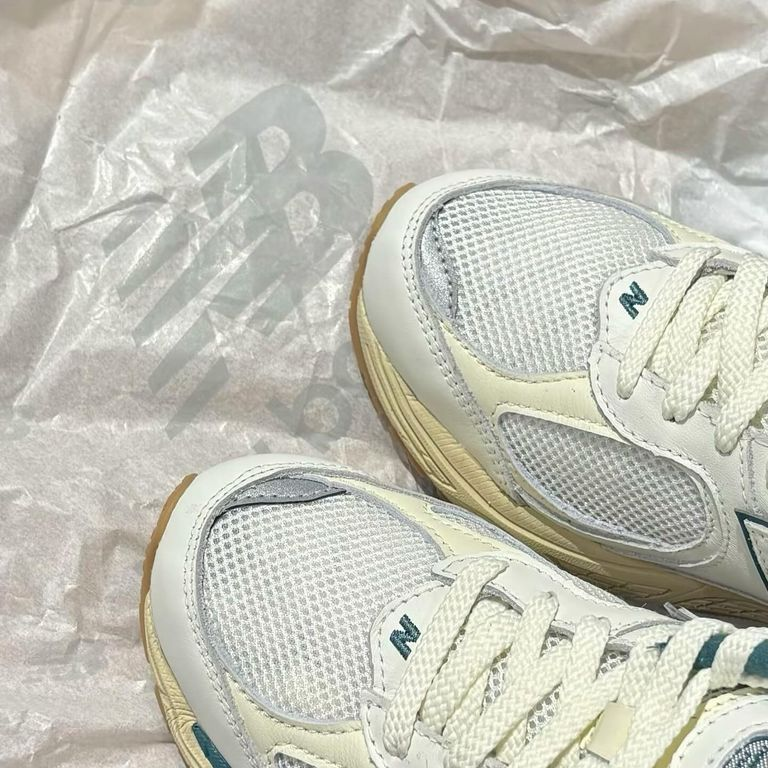 Giày New Balance Low ‘Slip-Resistant Breathable’ M2002RGS - Ảnh 4